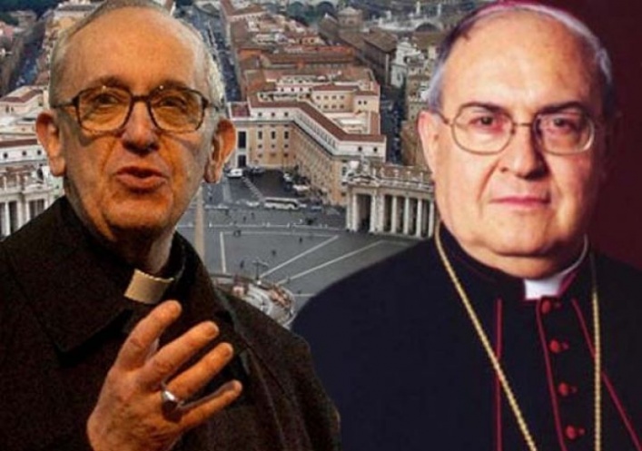 foto: Los cardenales Jorge Bergoglio y Leonardo Sandri, dos candidatos "papables"