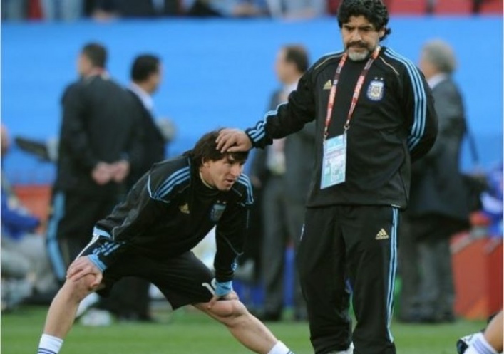 foto: Maradona: "Yo soy más grande que Messi"
