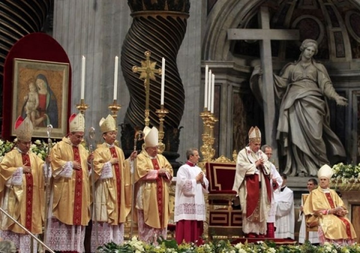 foto: Cómo sigue la Iglesia hasta la elección del sucesor de Benedicto XVI