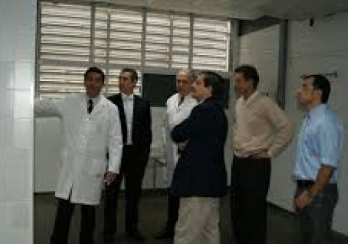 foto: El Gobernador inaugura obras en el Hospital Escuela 