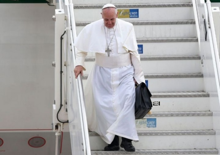 foto: El Papa llegó a Roma: "Mi alegría es más grande que mi cansancio"
