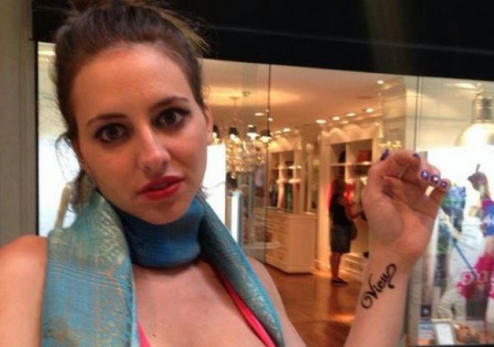 foto: Cumplió: Annalisa Santi se tatuó el apodo de Victoria Xipolitakis 