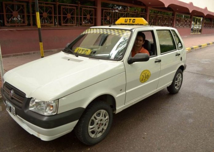 foto: Es inminente el aumento de la tarifa de remises y taxis en Corrientes