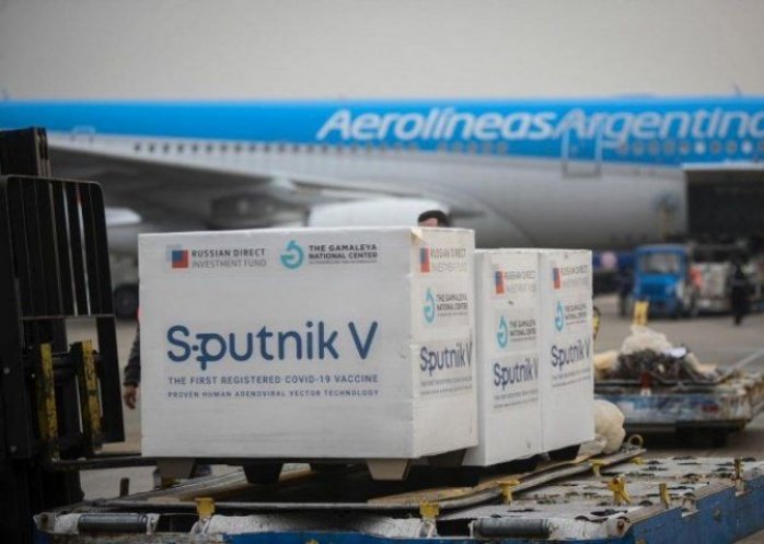 foto: Partió otro vuelo de Aerolíneas Argentinas en busca de Sputnik V