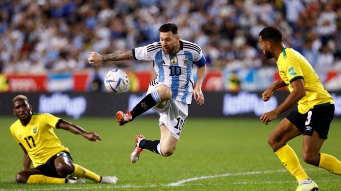 foto: Messi entró en el segundo tiempo, metió un doblete y Argentina goleó a Jamaica