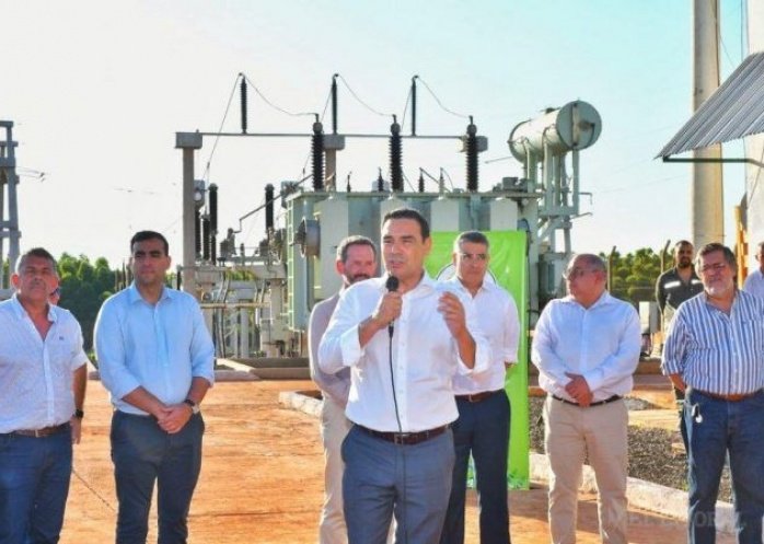 foto: Valdés reunió a su gabinete e inauguró una estación transformadora en Virasoro