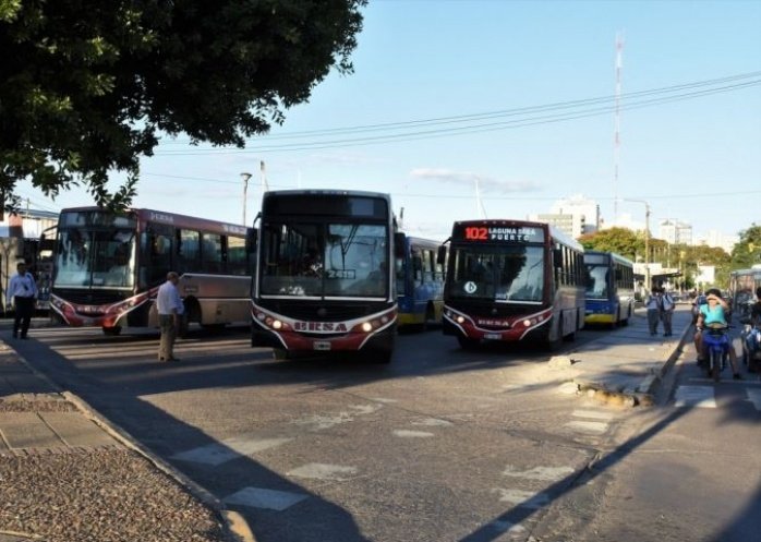 foto: A partir de este lunes comienza a regir la nueva tarifa del transporte urbano de pasajeros