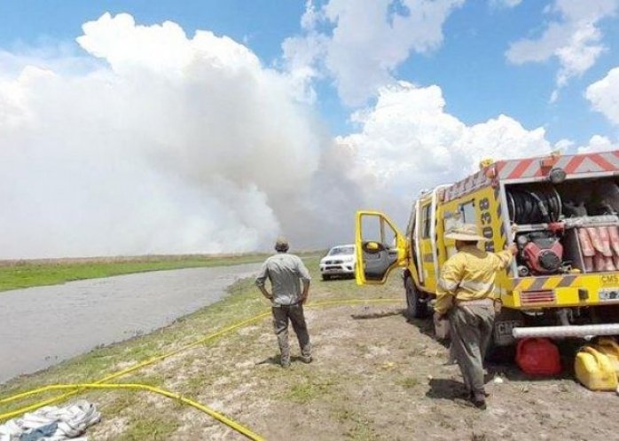foto: Iberá: el fuego que arrasó en Carambola se extiende y analizan cerrar otro portal